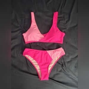 Color Block Bikini Swimsuit